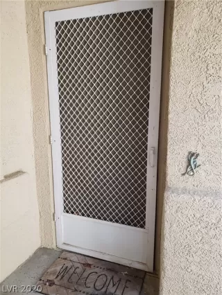 Photo #5: 2255770 Listing