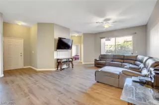 Photo #4: 2255780 Listing 