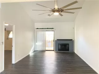 Photo #3: 2255783 Listing