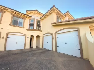 Photo #1: 2255852 Listing