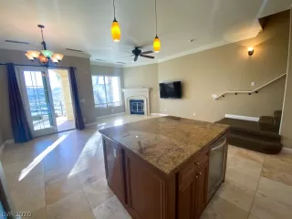 Photo #4: 2255852 Listing