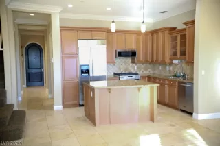 Photo #6: 2255852 Listing