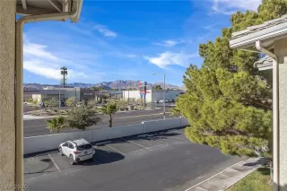 Photo #3: 2255928 Listing 