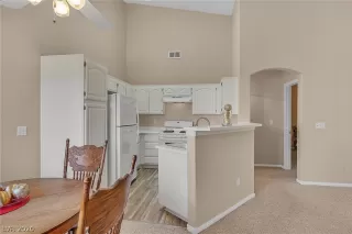 Photo #4: 2255928 Listing 