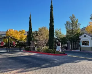 Photo #1: 2255947 Listing 