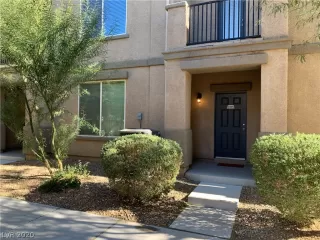 Photo #1: 2255952 Listing 