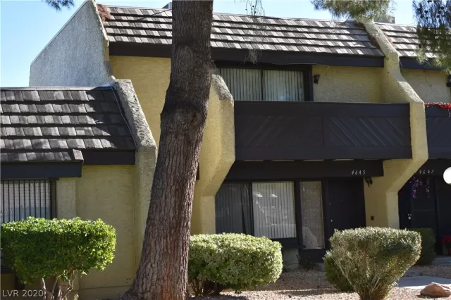 MLS: 2255985 Condo For Sale