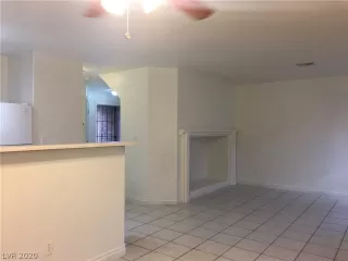 Photo #4: 2255990 Listing 