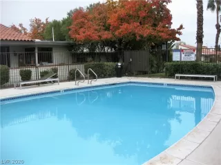 Photo #3: 2256021 Listing