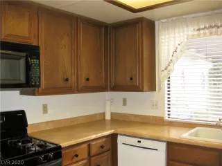 Photo #6: 2256021 Listing