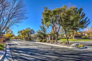 Photo #5: 2256024 Listing 