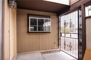 Photo #5: 2256029 Listing