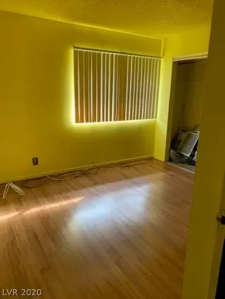 Photo #5: 2256034 Listing