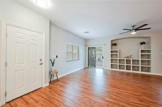 Photo #4: 2256041 Listing