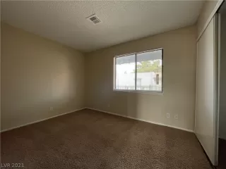 Photo #6: 2256058 Listing 