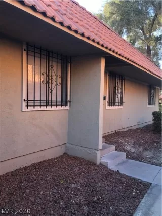 Photo #1: 2256146 Listing