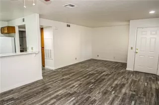 Photo #3: 2256157 Listing 