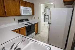 Photo #5: 2256157 Listing 