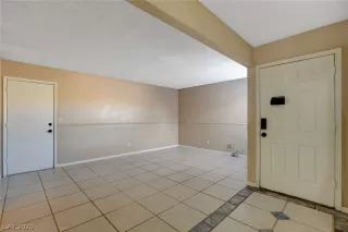Photo #3: 2256198 Listing 