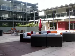 Photo #1: 2256229 Listing 