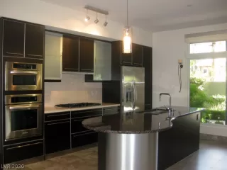 Photo #2: 2256229 Listing 