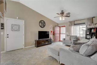 Photo #6: 2256250 Listing 