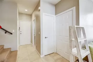 Photo #4: 2256252 Listing