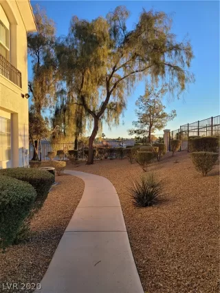 Photo #1: 2256266 Listing 