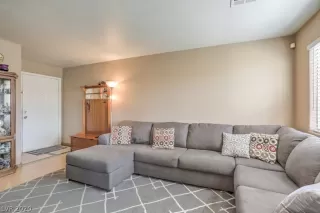 Photo #4: 2256280 Listing