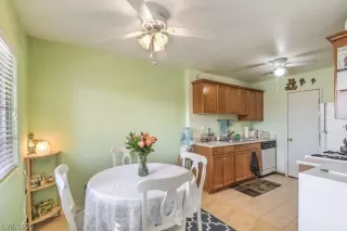 Photo #5: 2256280 Listing