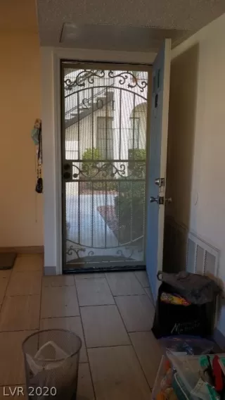 Photo #2: 2256335 Listing