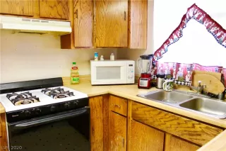 Photo #3: 2256347 Listing