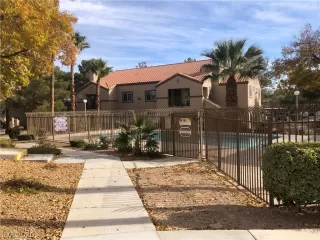 Photo #2: 2256355 Listing