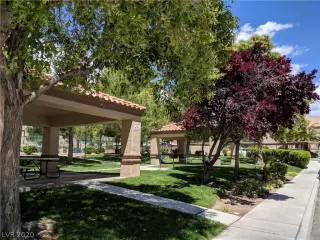 Photo #4: 2256355 Listing