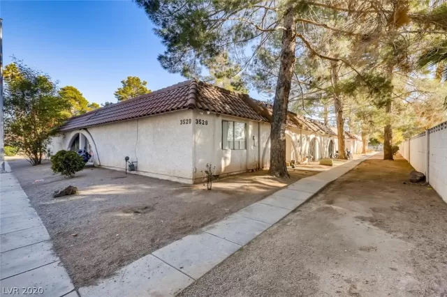 MLS: 2256439 Condo For Sale