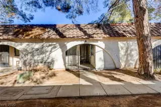 Photo #1: 2256439 Listing 