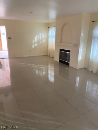 Photo #4: 2256459 Listing 