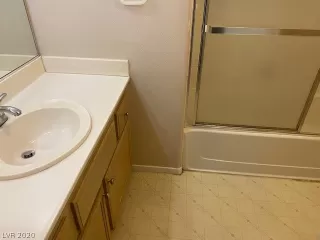 Photo #5: 2256599 Listing 