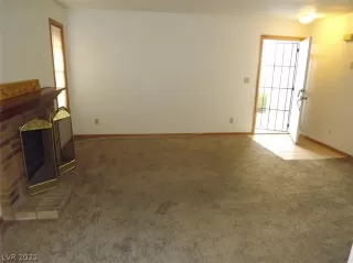 Photo #2: 2256626 Listing