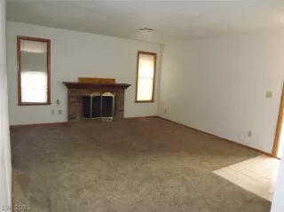 Photo #3: 2256626 Listing