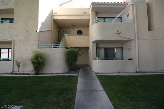 MLS: 2256719 Condo For Sale