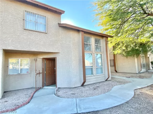 MLS: 2256722 Condo For Sale