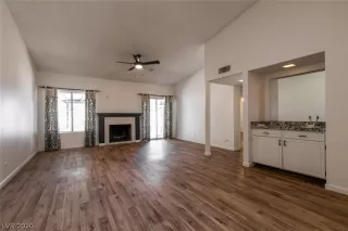 Photo #6: 2256736 Listing