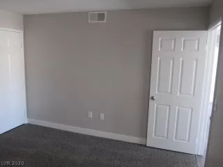 Photo #6: 2256749 Listing 