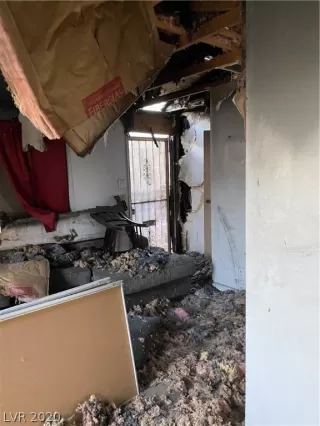 Photo #3: 2256756 Listing