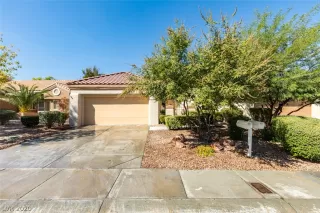 Photo #2: 2256799 Listing