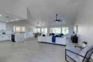 Photo #5: 2256799 Listing