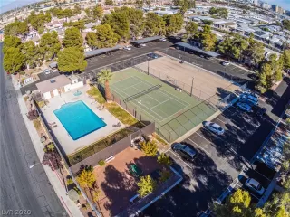 Photo #6: 2256829 Listing