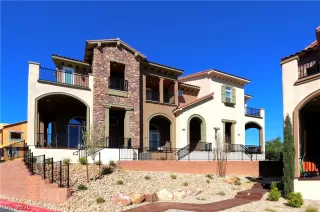 Photo #1: 2256843 Listing