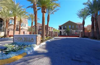 Photo #2: 2256843 Listing